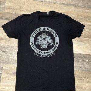 Hulk Hogan's Beach Wrestling Shop FL Souvenir T Shirt Black Size Medium WWE